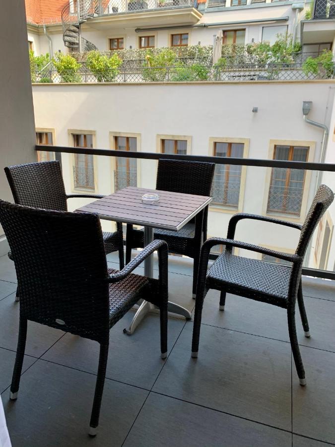 Familienapartment An Der Frauenkirche เดรสเดน ภายนอก รูปภาพ