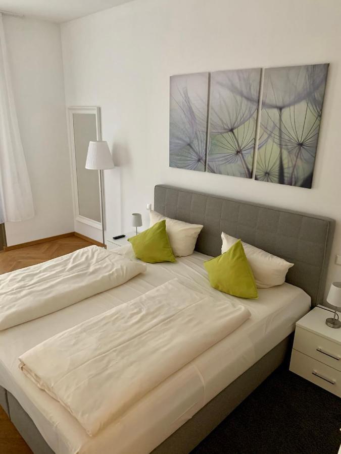 Familienapartment An Der Frauenkirche เดรสเดน ภายนอก รูปภาพ