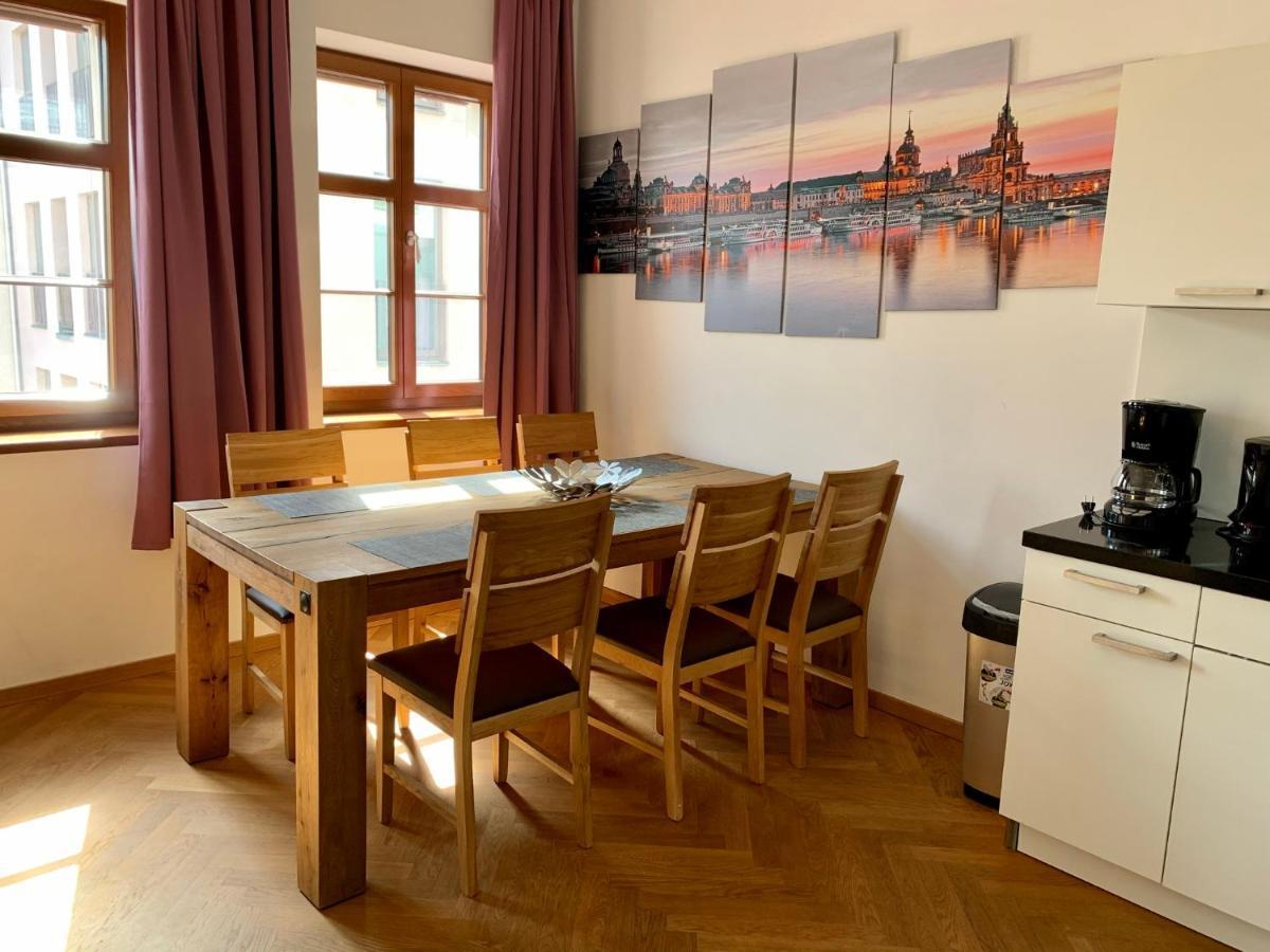 Familienapartment An Der Frauenkirche เดรสเดน ภายนอก รูปภาพ