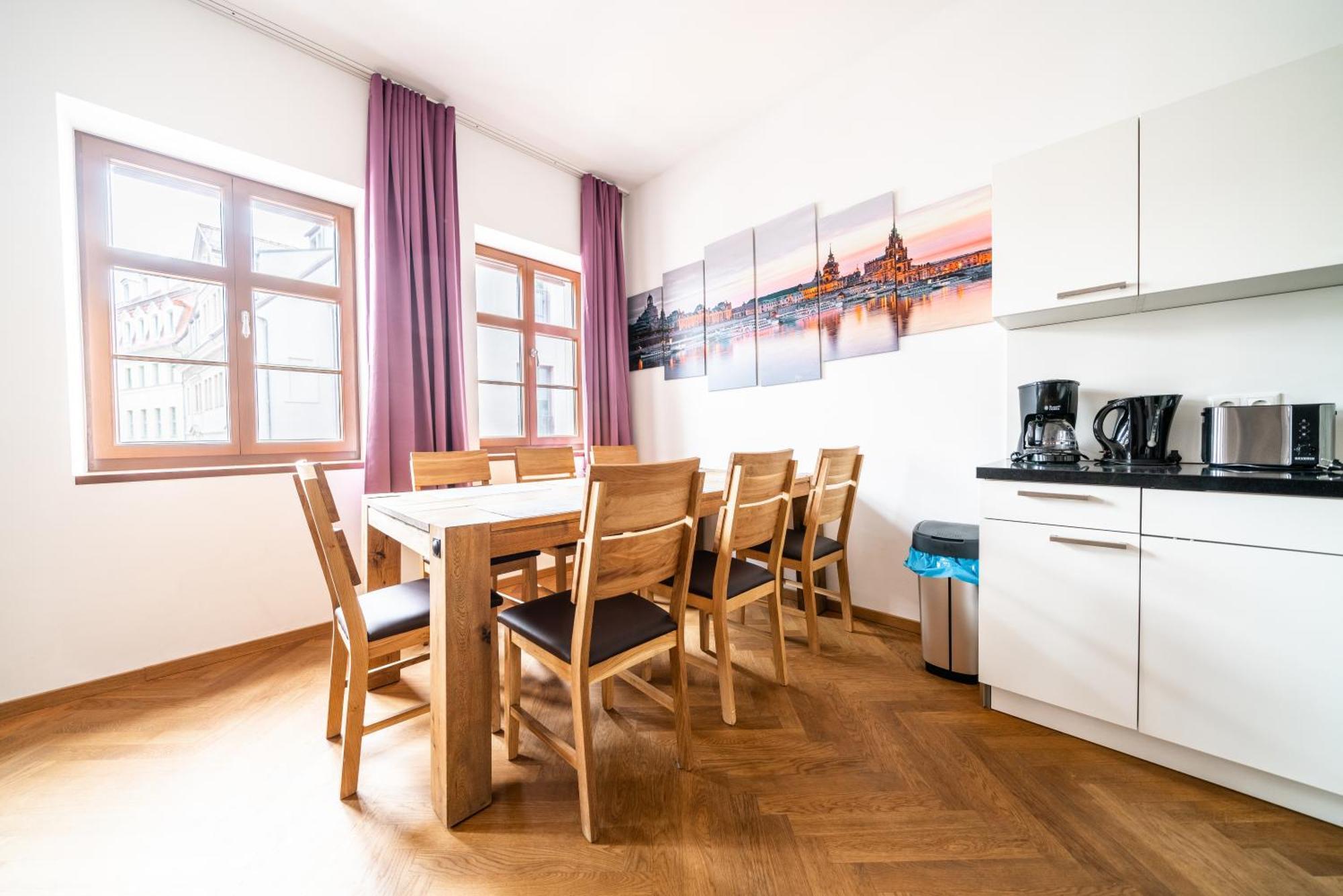 Familienapartment An Der Frauenkirche เดรสเดน ภายนอก รูปภาพ